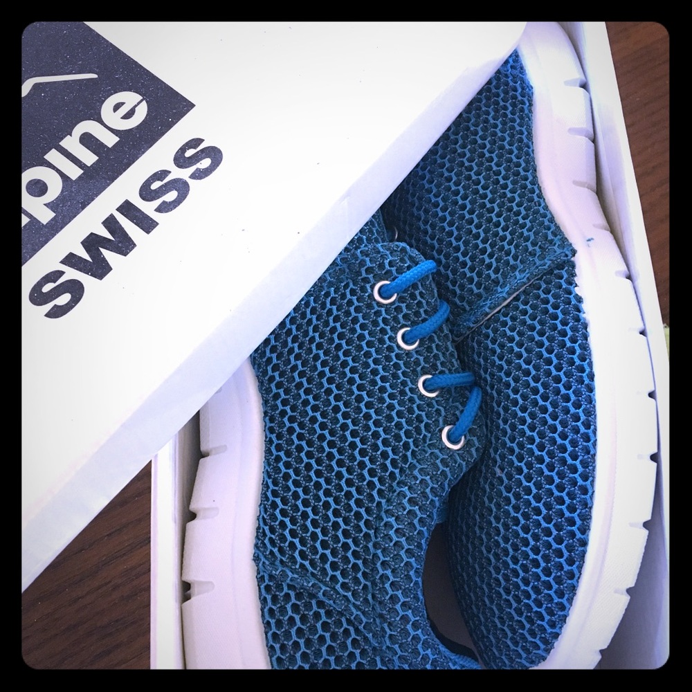 Brand new Alpine Swiss sneakers
